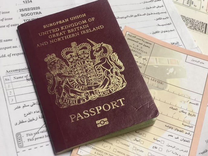 Can I travel back to us with expired passport?