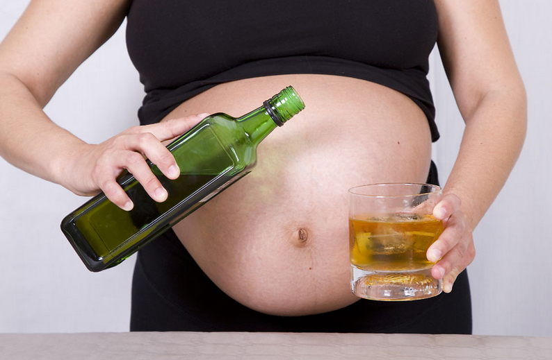 What pregnant Cannot drink?